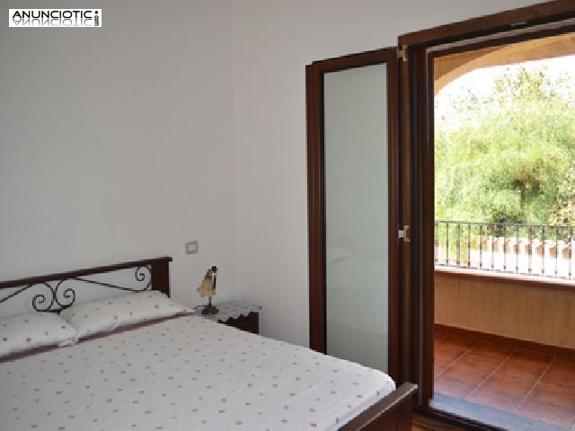 Alquilo apartamentos para vacaciones en la isla de Cerdeña, Italia.