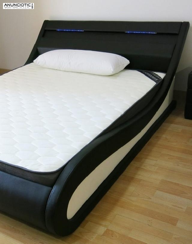 Cama de dise&ntilde;o modelo Carol en color