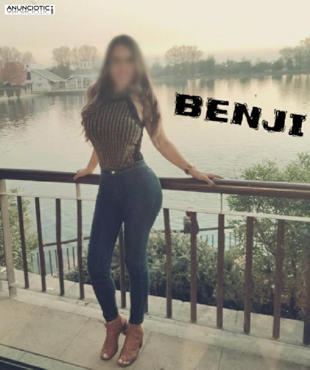 Rica mamada a 2 bocas disponible franc&eacute;s natural