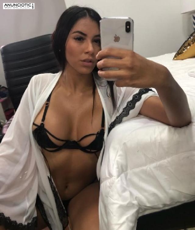 (&iquest;Quieres escuchar mi censual voz? Ll&aacute;mame AL 803 400 001 .)