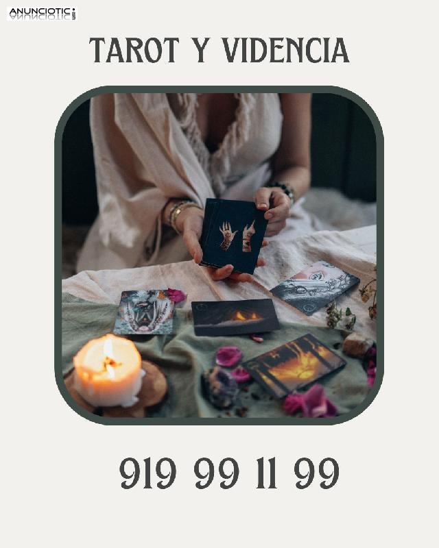  Explora tu destino con lecturas personalizadas 30 min 10 euros