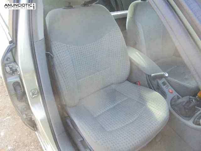 Elevalalunas renault laguna 8200485201