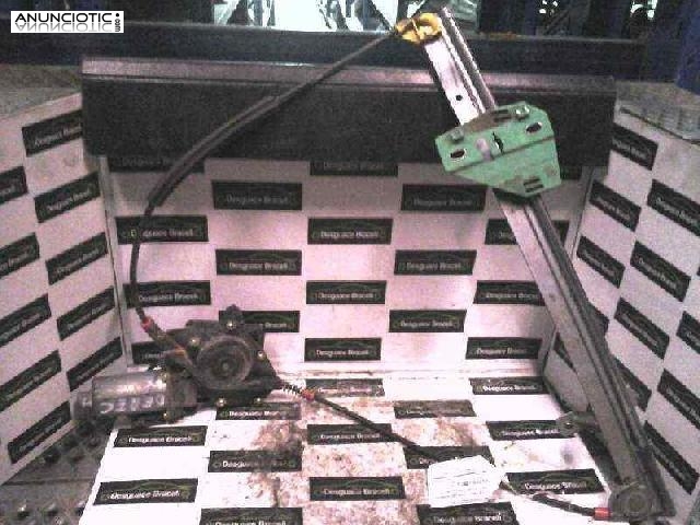 Elevalunas del. der. de ford-(207953)