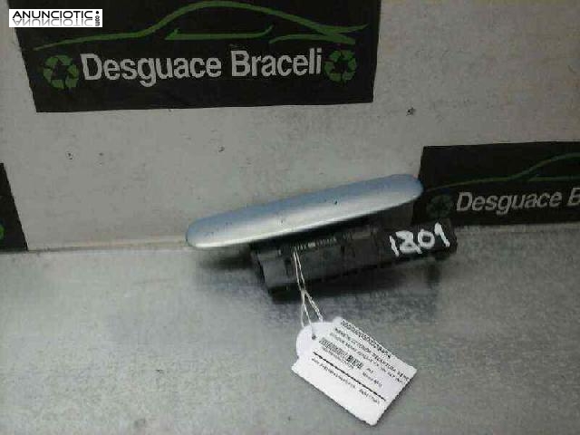 Maneta exterior delantera derecha de