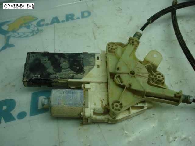 Elevalunas delantero derecho 3017929