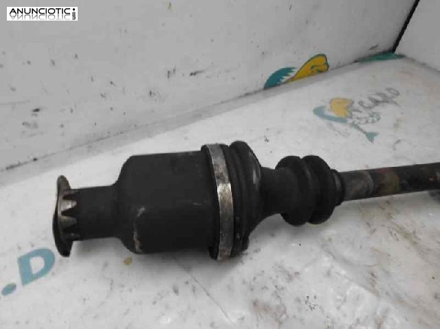 Transmision delantera derecha 3048643