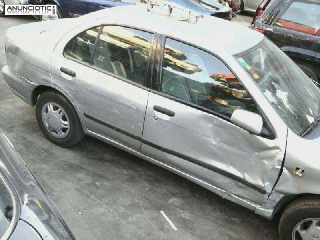 Cenicero 688000m001 de nissan-420137 