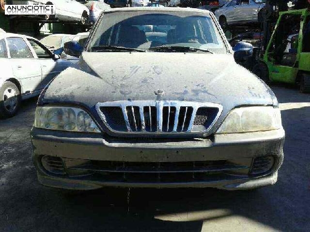 Faro derecho de ssangyong musso (398732)