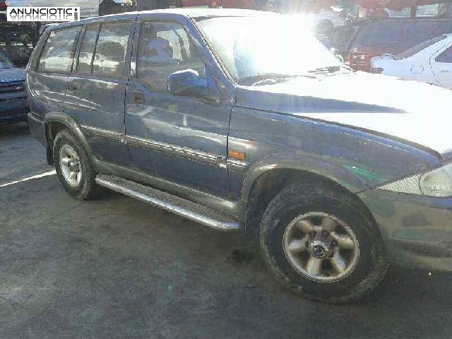 Faro derecho de ssangyong musso (398732)
