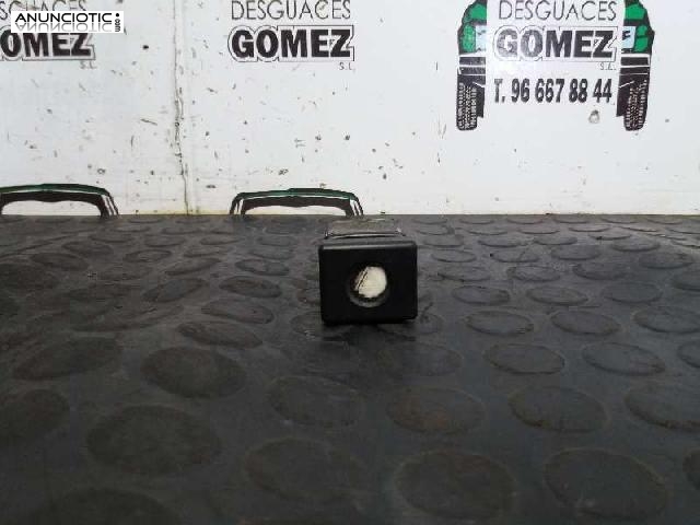 1157744 warning renault 9 broadway