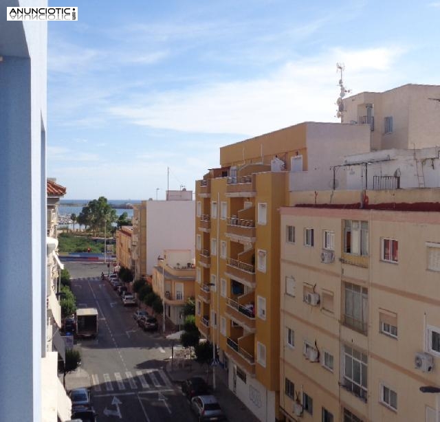 Acogedor Apartamento en Torrevieja a tan solo 300 metros de la Playa de Ace