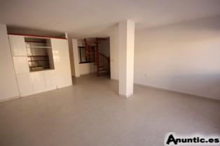 TORREVIEJA,CERCA PLAYA 3 HABS,2 BA&Ntilde;OS DUPLEX 69.000 EUROS. 