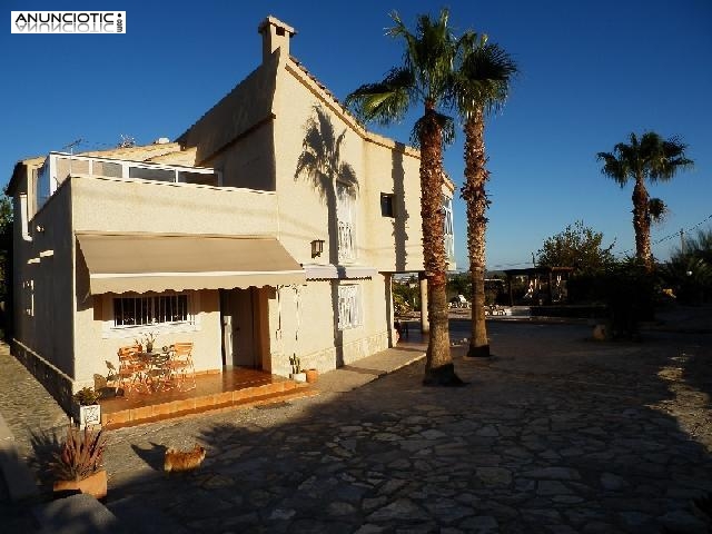 Impresionante chalet pr&oacute;ximo a balsares 