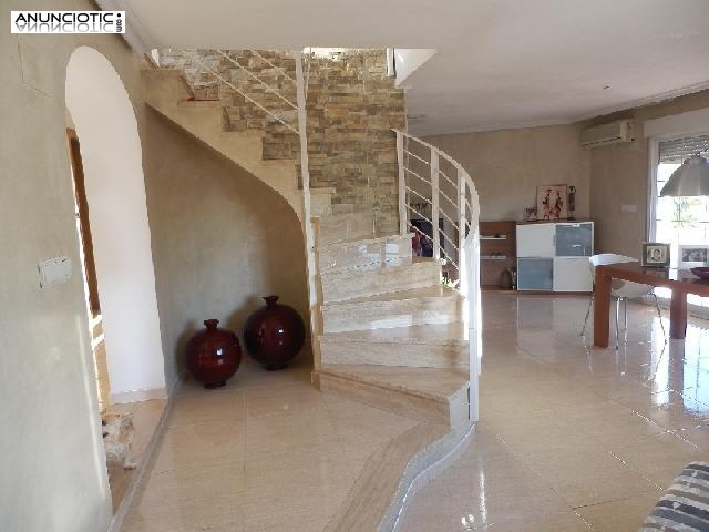 Impresionante chalet pr&oacute;ximo a balsares 