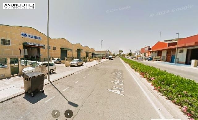 Alquiler nave industrial 1.000 m2 Los Palacios