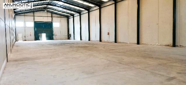 Alquiler nave industrial 1.000 m2 Los Palacios