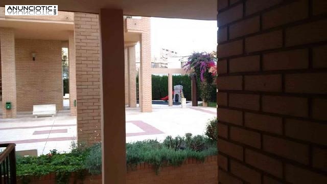 Se vende 2&ordm; piso con ascensor muy luminoso en