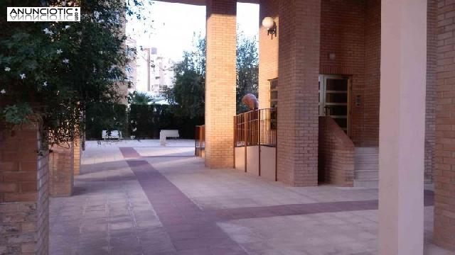 Se vende 2&ordm; piso con ascensor muy luminoso en