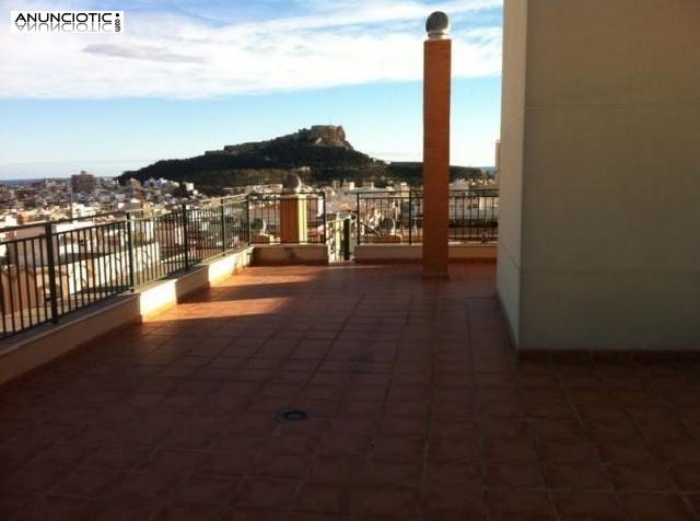 Se vende 7 piso &aacute;tico con ascensor muy lumi 