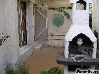 TORREVIEJA BUNGALOW 2 HABS,SIN VECINOS,GRAN JARDIN Y SOLARIUM,EXCELENTE PRECIO�.79.000 EUROS. 