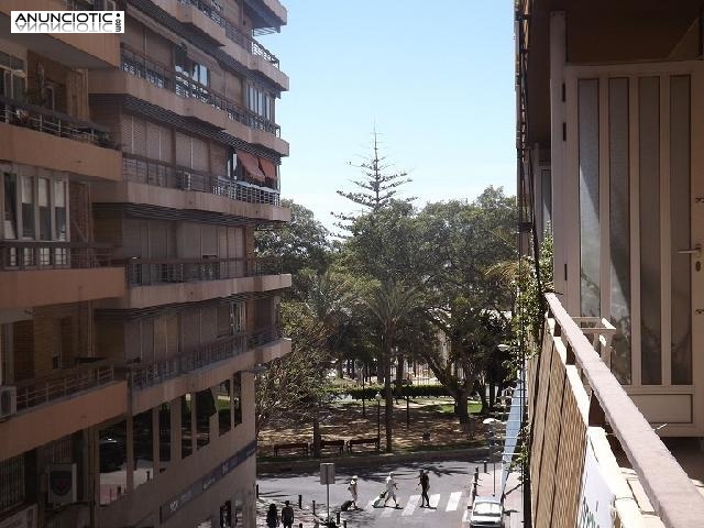 C&eacute;ntrico piso cerca del puerto