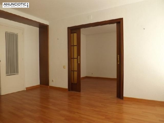 C&eacute;ntrico piso cerca del puerto