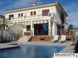 ESPECTACULAR CHALETH EN TORREVIEJA,GRAN ZONA�.. 