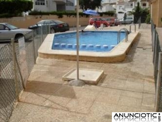 TORREVIEJA 3 HABS CERCA PLAYA PISCINA,PARKING 64.950 EUROS.