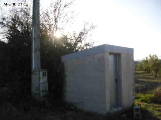 Se vende parcela r&uacute;stica en la zona de alfafara