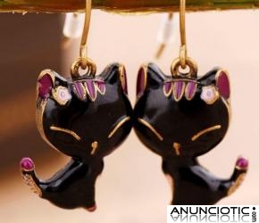 Vendo preciosa bisuter&uml;&ordf;a: pulseras, pendientes, anillos, collares... Entra en mi web: www.