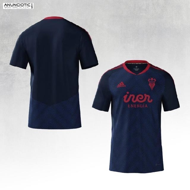 El estilo y la pasi&oacute;n se unen en la nueva camiseta del Albacete