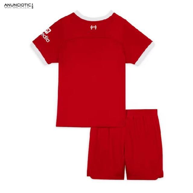 Brilhe em Vermelho: As Novas Camisola Liverpool Esperam por Voc&ecirc;!
