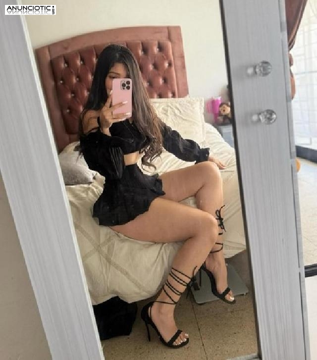 . . . SOY UNA CHICA JOVEN MUY DOMINANTE . . . 