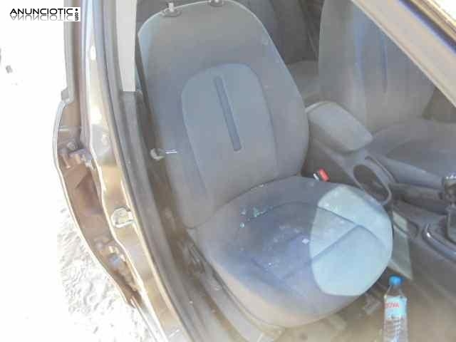 Asiento delantero derecho 3665681 fiat