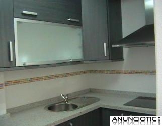 Alquilo precioso piso en Avda Roquetas de Mar. Muy c&eacute;ntrico