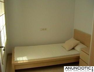 Alquilo precioso piso en Avda Roquetas de Mar. Muy c&eacute;ntrico