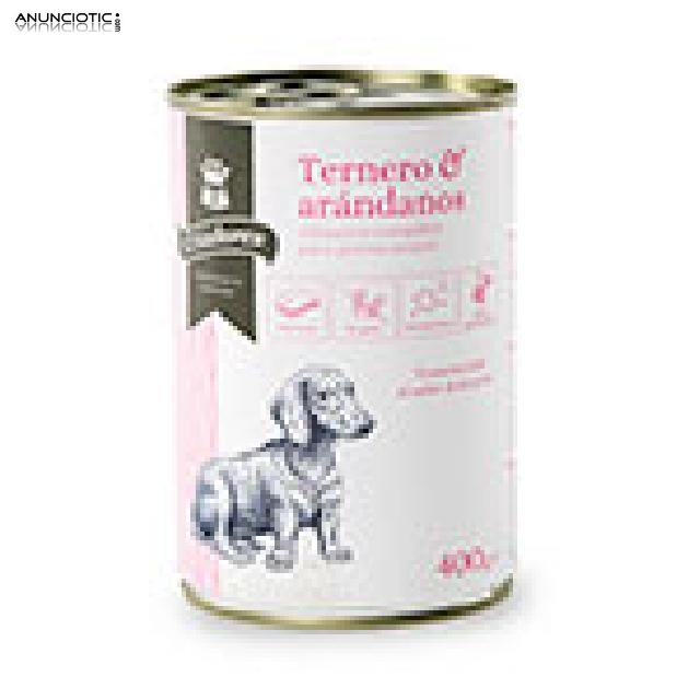 Comida h&uacute;meda para perros senior Criadores de ternera con ar&aacute;ndanos