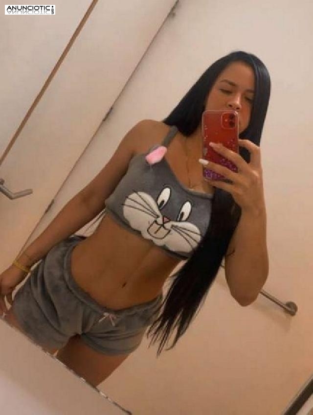 Quiero ser tu esclava sumisa, estoy aqu&iacute; solo darle placer a tu polla.