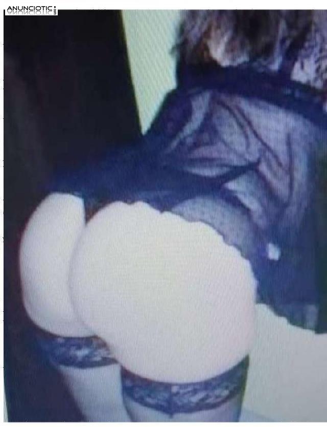 Franc&eacute;s con hermosa mujer madura delgada