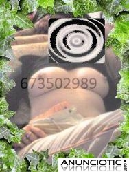 Ana espa&ntilde;ola delgada y pechos grandes