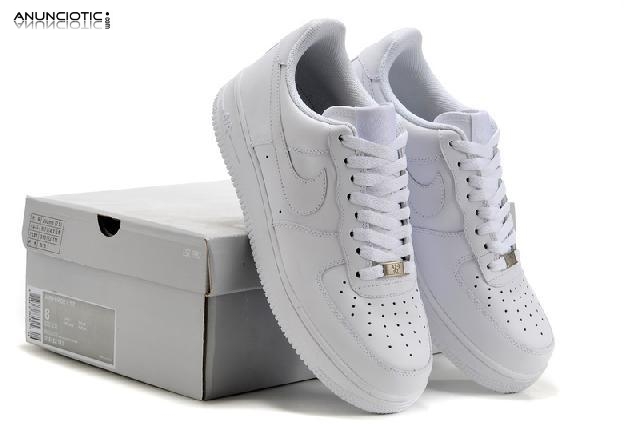  S&oacute;lo � 38 p&aacute;rr Nike Shox, Nike AF1. Zapatos