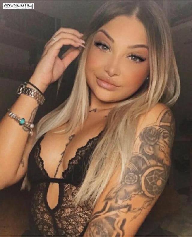 Chica nueva franc&eacute;s natural por la zona ven y