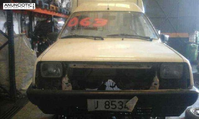 Faro izq. de renault rapid/express