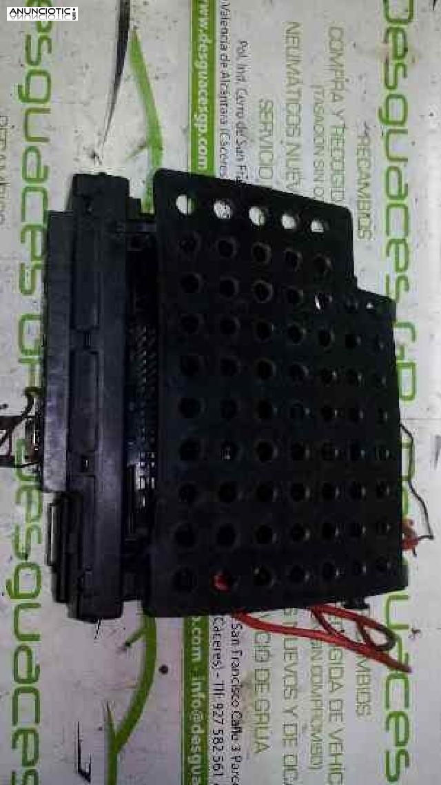 Caja fusibles 97649 de ford 