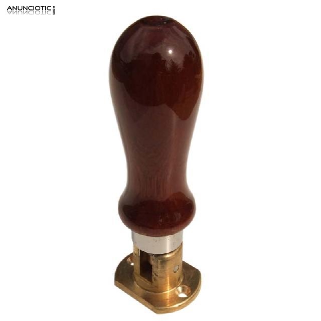 Empu&ntilde;adura de fijacion en tubo 14mm para rueda timon