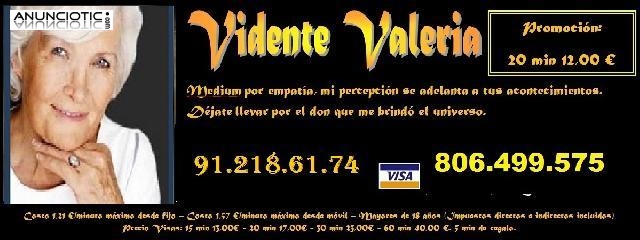 Aut&eacute;ntica vidente Valeria, tarot fiable, consulta en 806 499 575.