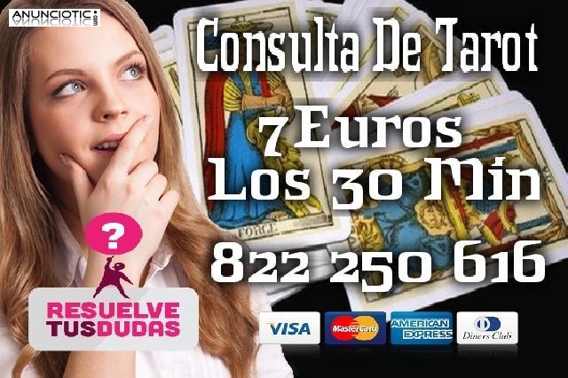 Descubre Tu Futuro A Trav&eacute;s del Tarot