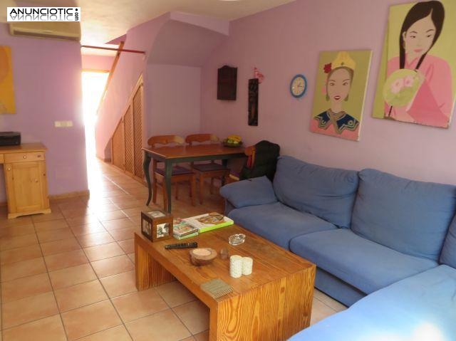 Se alquila adosado para todo a&ntilde;o