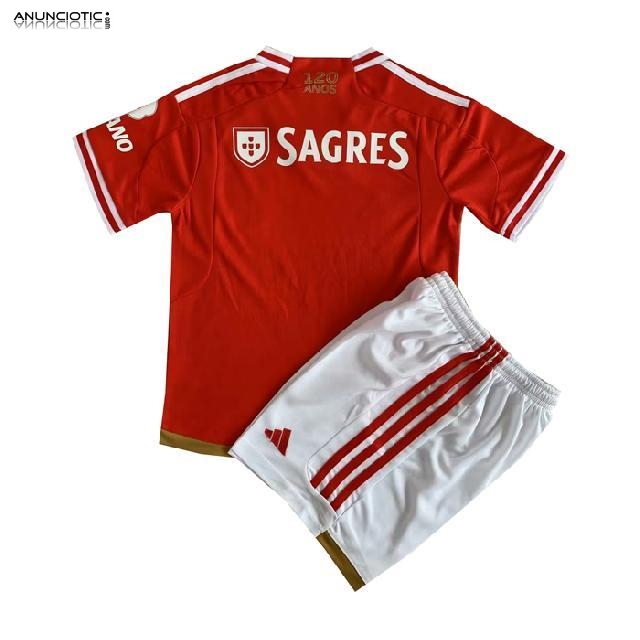Vista o Vermelho e Branco da Paix&atilde;o: Camisola Benfica 23 24 Agora Dispon&iacute;ve