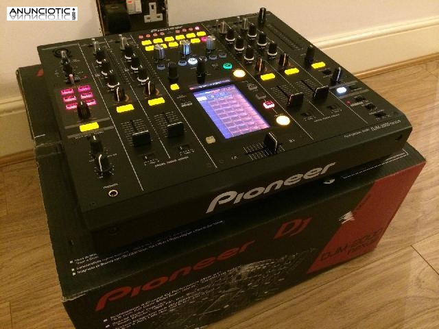 2 x PIONEER CDJ-2000 Nexus y 1 x DJM-2000 DJ Mixer Nexus por sólo 2.400 Eur